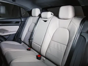 PORSCHE Macan 4S Electric Sport Chrono BOSE Offroad