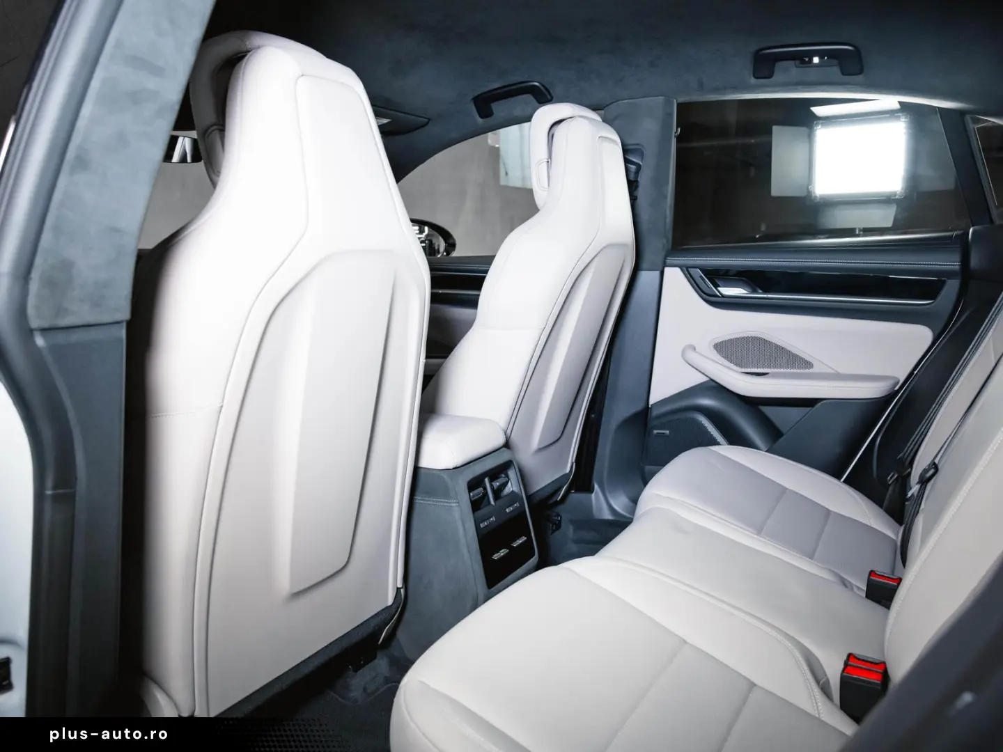 PORSCHE Macan 4S Electric Sport Chrono BOSE Offroad