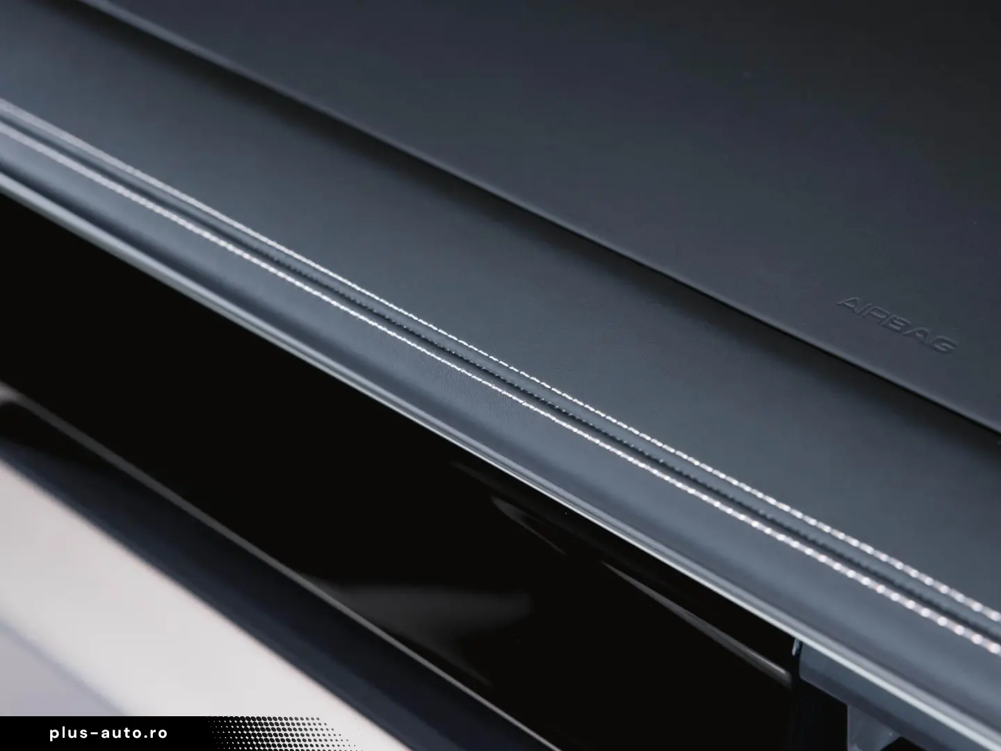 PORSCHE Macan 4S Electric Sport Chrono BOSE Offroad