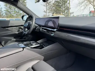 BMW Seria 5 520d xDrive AT MHEV