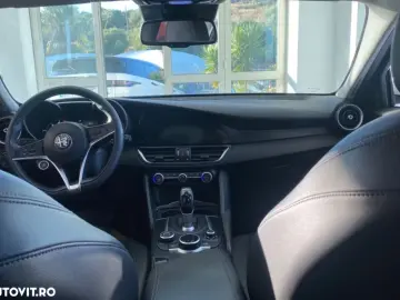 Alfa Romeo Giulia 2.2 JTDM RWD AT8 Super