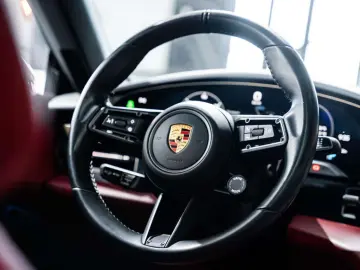 PORSCHE Taycan 4S - 93.4 kWh - PID - Pano - HUD - 360  -