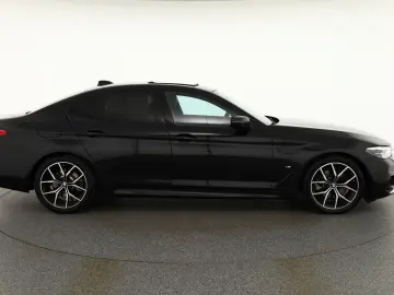 BMW 520d xDrive M Sport Aut. Laser ACC Navi Kamera