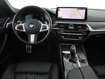 BMW 520d xDrive M Sport Aut. Laser ACC Navi Kamera