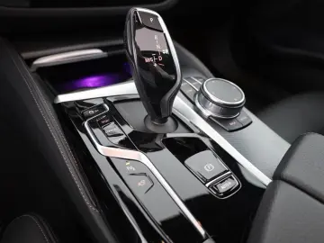 BMW 520d xDrive M Sport Aut. Laser ACC Navi Kamera