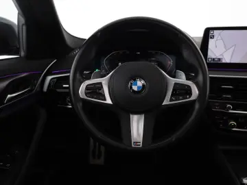 BMW 520d xDrive M Sport Aut. Laser ACC Navi Kamera