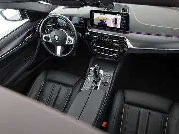 BMW 520d xDrive M Sport Aut. Laser ACC Navi Kamera