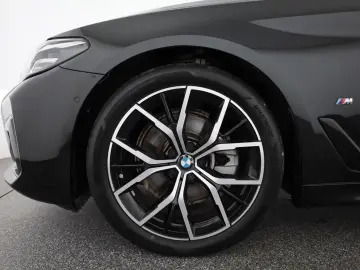 BMW 520d xDrive M Sport Aut. Laser ACC Navi Kamera