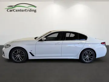 BMW 520dLim. M Sport Laser ACC Kamera AHK HUD Leder