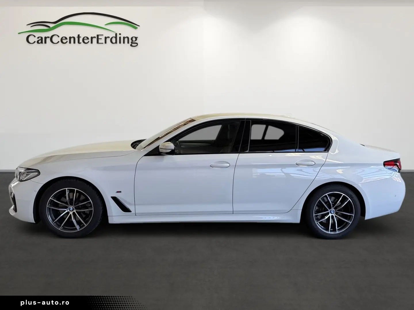 BMW 520dLim. M Sport Laser ACC Kamera AHK HUD Leder