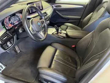 BMW 520dLim. M Sport Laser ACC Kamera AHK HUD Leder