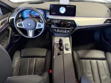 BMW 520dLim. M Sport Laser ACC Kamera AHK HUD Leder