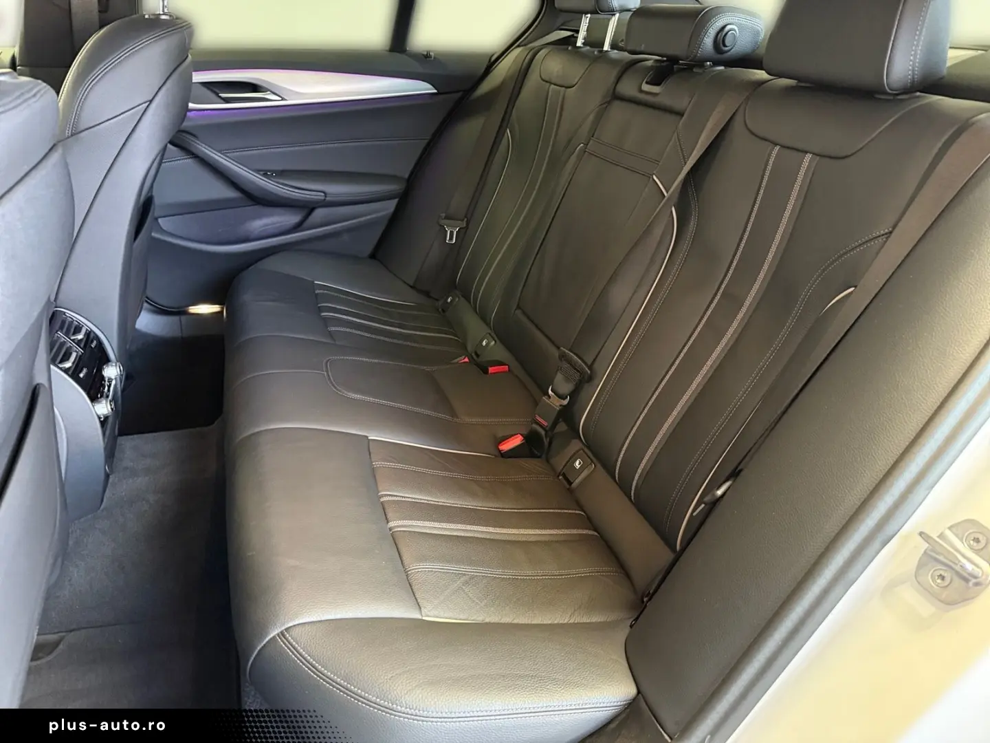 BMW 520dLim. M Sport Laser ACC Kamera AHK HUD Leder