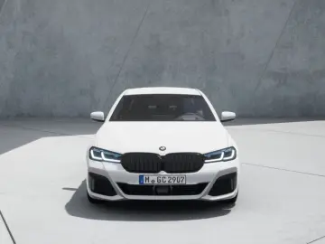 BMW 530i    M-Sport ACC Laser SpurAss HUD Navi RFK