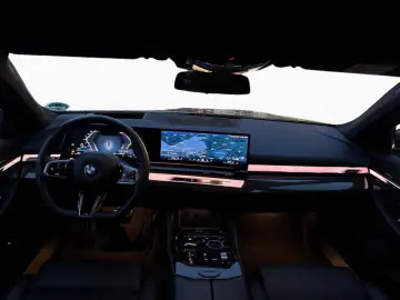 BMW 520i Limo M-Sport StHz AHK 20  H K Leas 499 -o.A