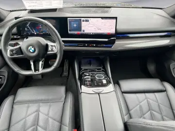 BMW 520i M Sportpaket Navi Tempom.aktiv Standheizung