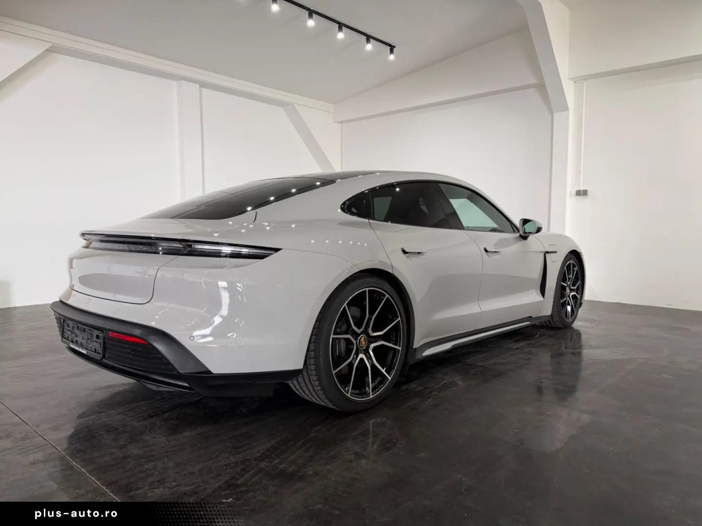 PORSCHE Taycan Kreide Beifahrer Display Perf. Battery