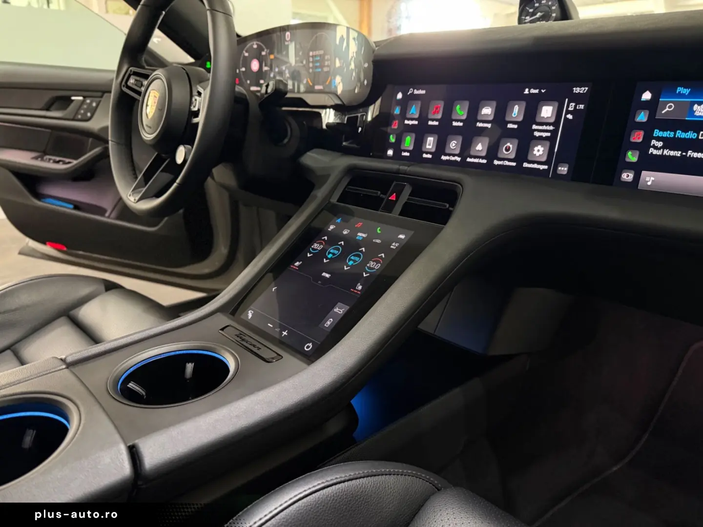 PORSCHE Taycan Kreide Beifahrer Display Perf. Battery