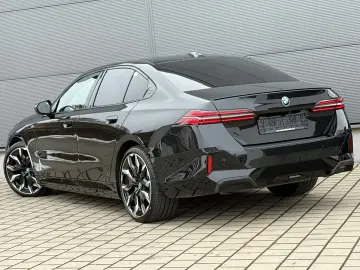 BMW 550e Lim. xDrive M Sport Pro Pano B&W 360  HUD