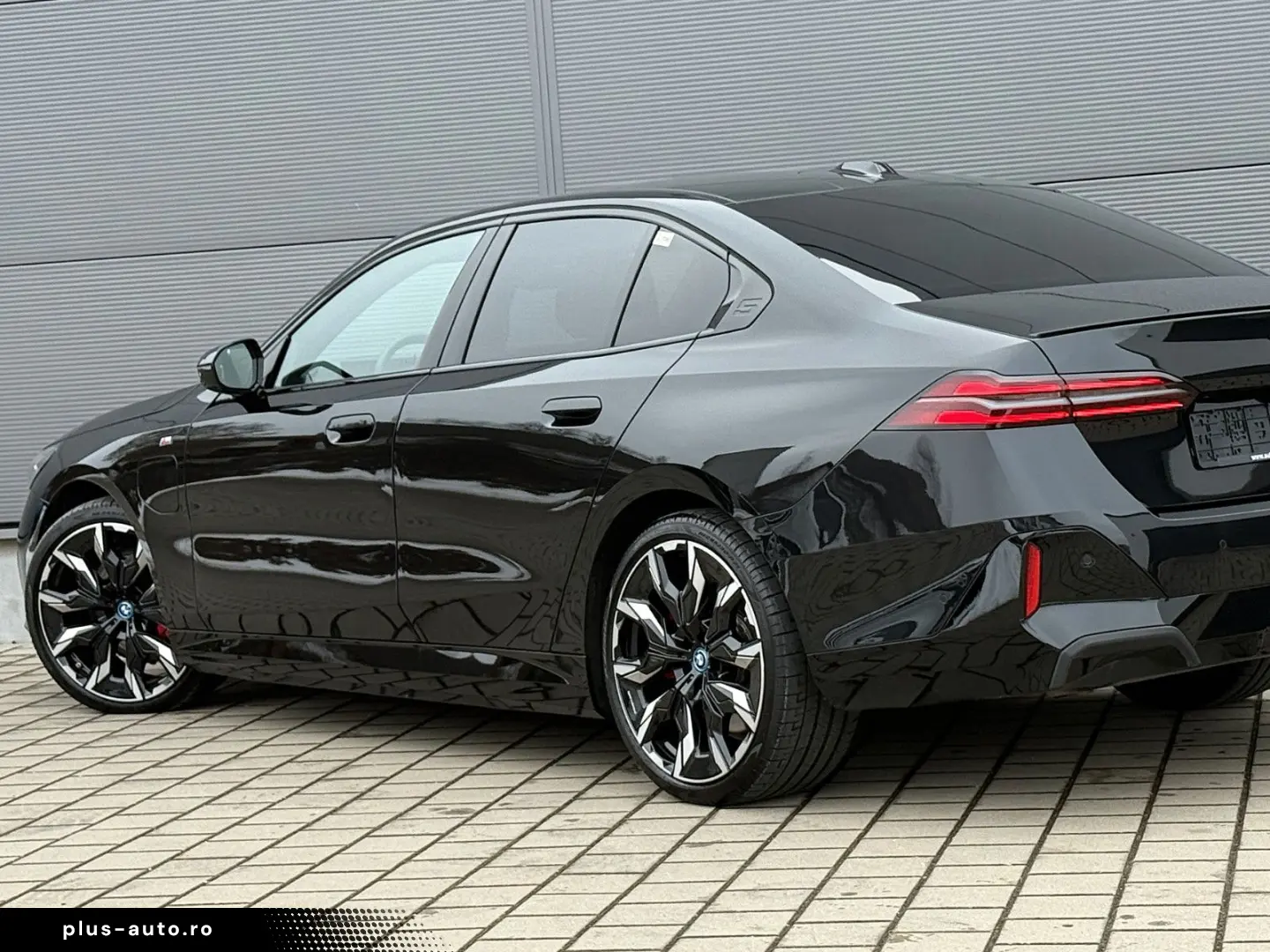 BMW 550e Lim. xDrive M Sport Pro Pano B&W 360  HUD