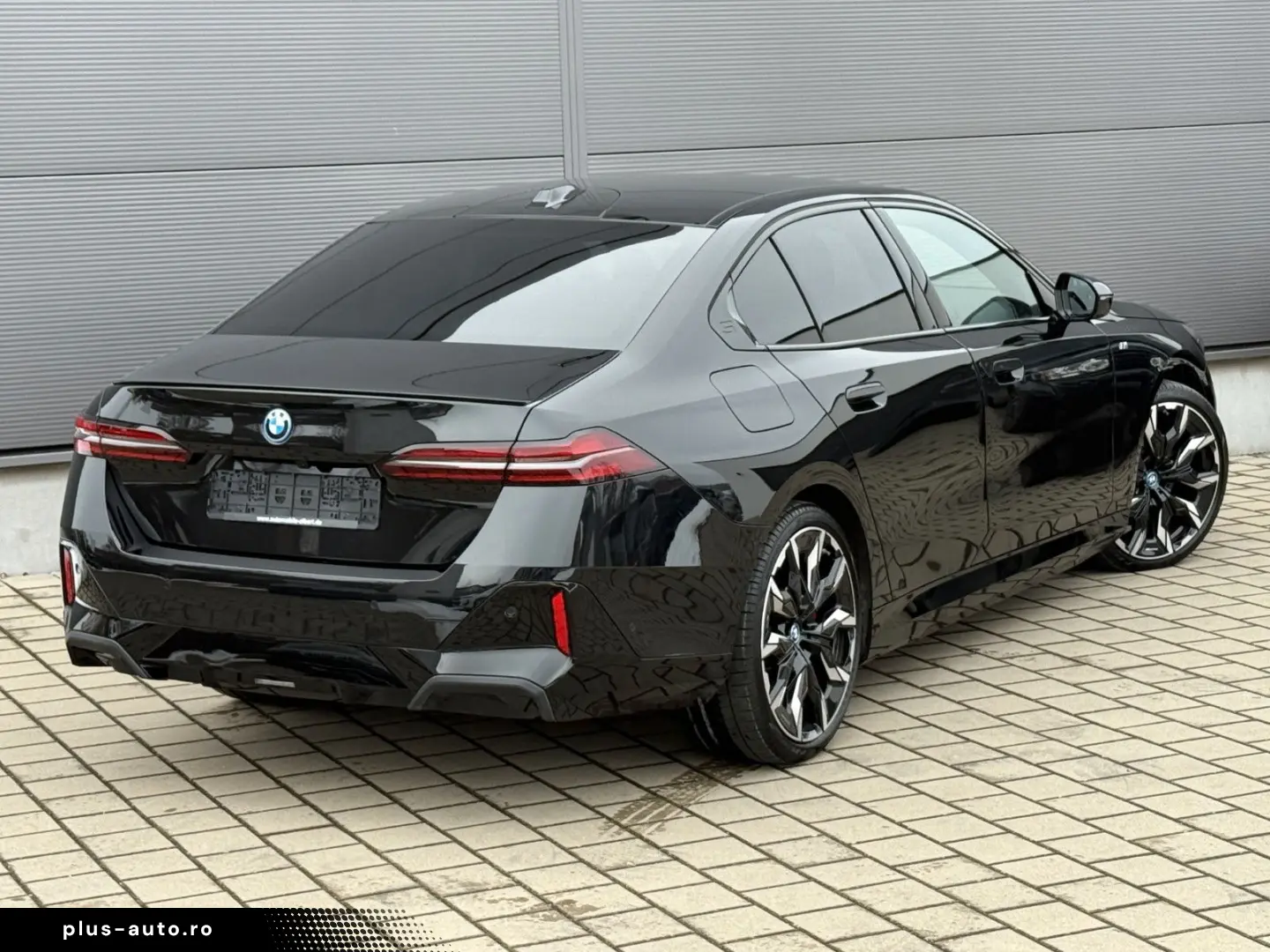 BMW 550e Lim. xDrive M Sport Pro Pano B&W 360  HUD