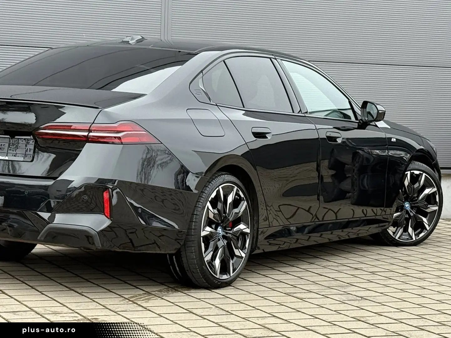 BMW 550e Lim. xDrive M Sport Pro Pano B&W 360  HUD