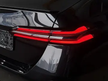 BMW 550e Lim. xDrive M Sport Pro Pano B&W 360  HUD