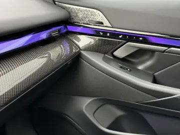 BMW 550e Lim. xDrive M Sport Pro Pano B&W 360  HUD