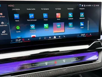 BMW 550e Lim. xDrive M Sport Pro Pano B&W 360  HUD