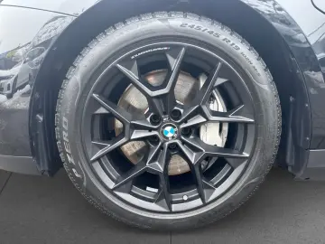 BMW 550e xDrive PANO ALED HK KlimaSitze Memory 19