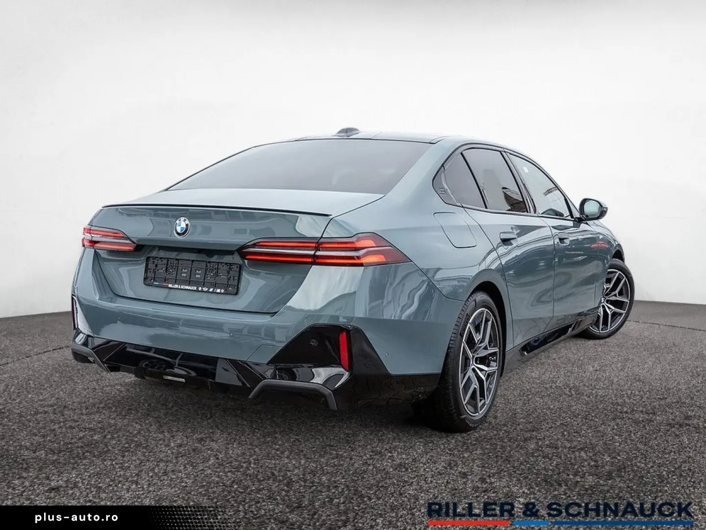 BMW 520i M-Sport Pro NAVI ACC HUD SITZBELÜFTUNG PANO