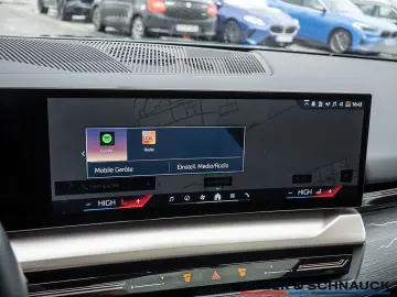 BMW 520i M-Sport Pro NAVI ACC HUD SITZBELÜFTUNG PANO