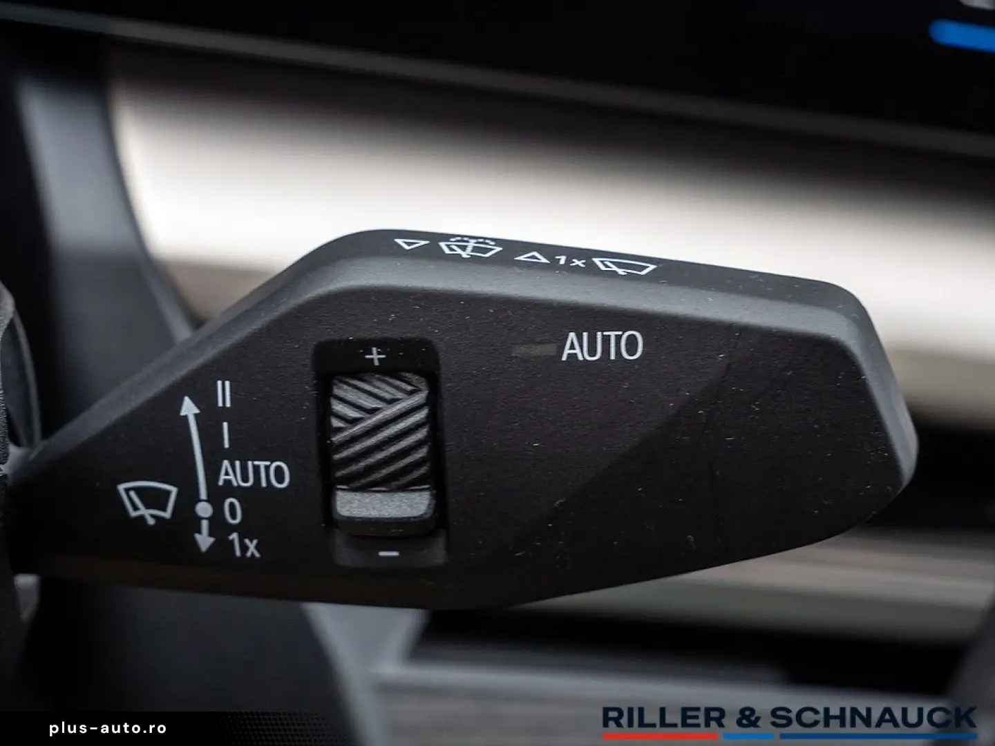 BMW 520i M-Sport Pro NAVI ACC HUD SITZBELÜFTUNG PANO