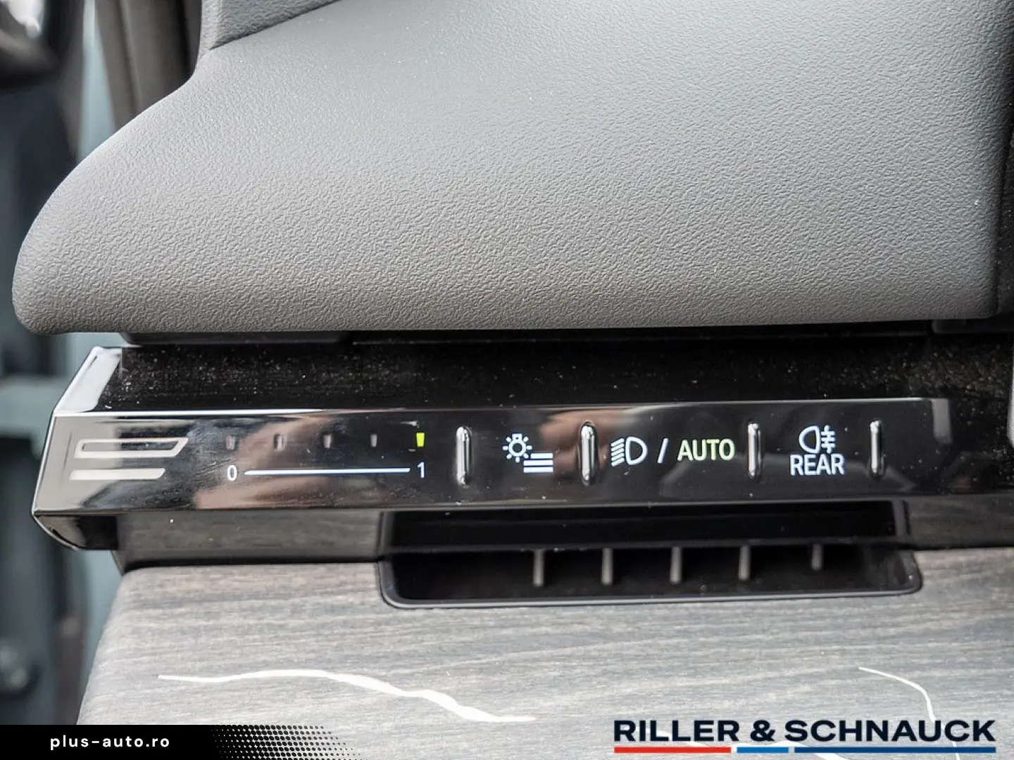 BMW 520i M-Sport Pro NAVI ACC HUD SITZBELÜFTUNG PANO
