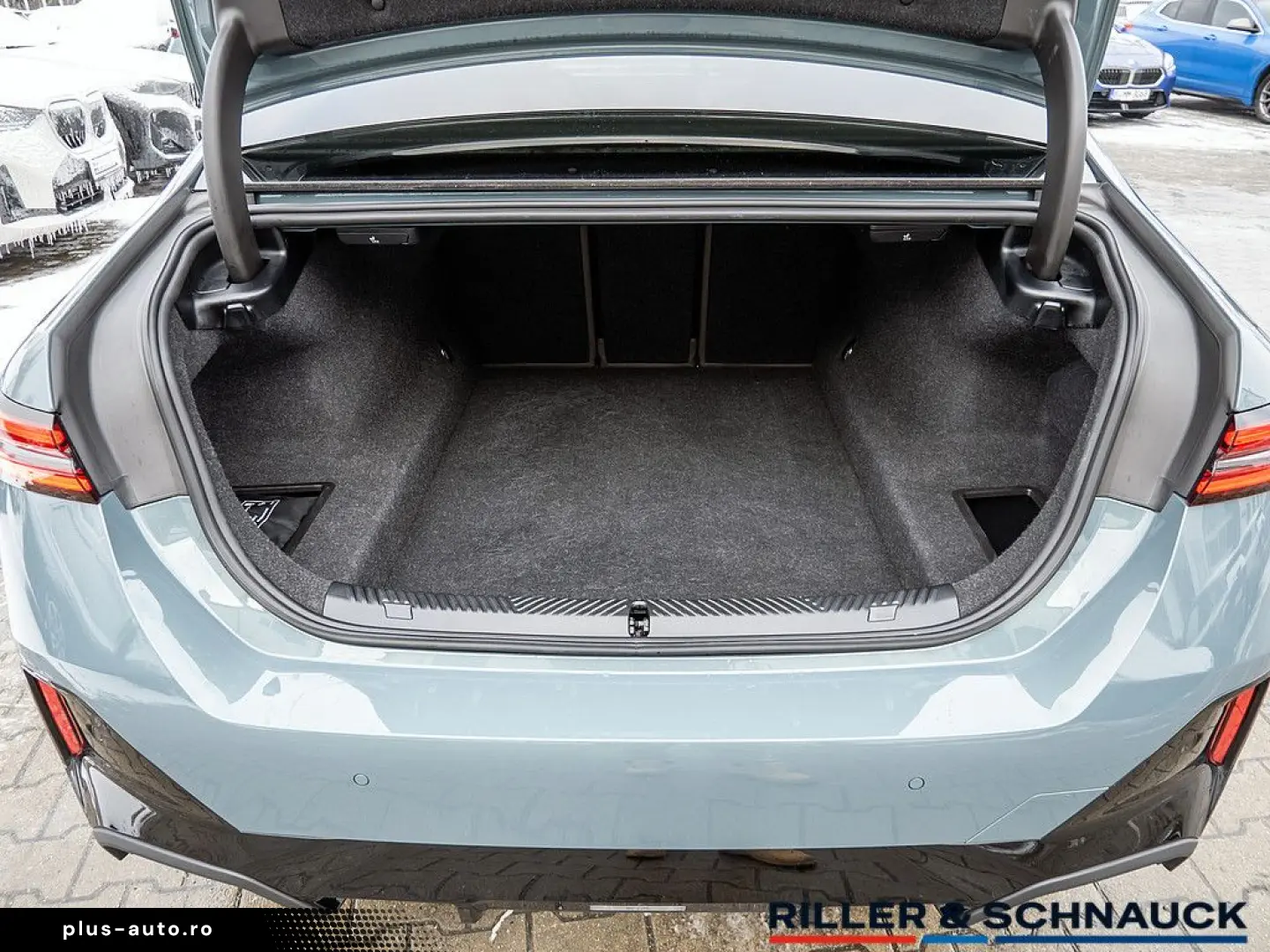 BMW 520i M-Sport Pro NAVI ACC HUD SITZBELÜFTUNG PANO