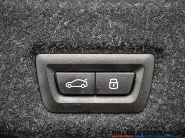 BMW 520i M-Sport Pro NAVI ACC HUD SITZBELÜFTUNG PANO