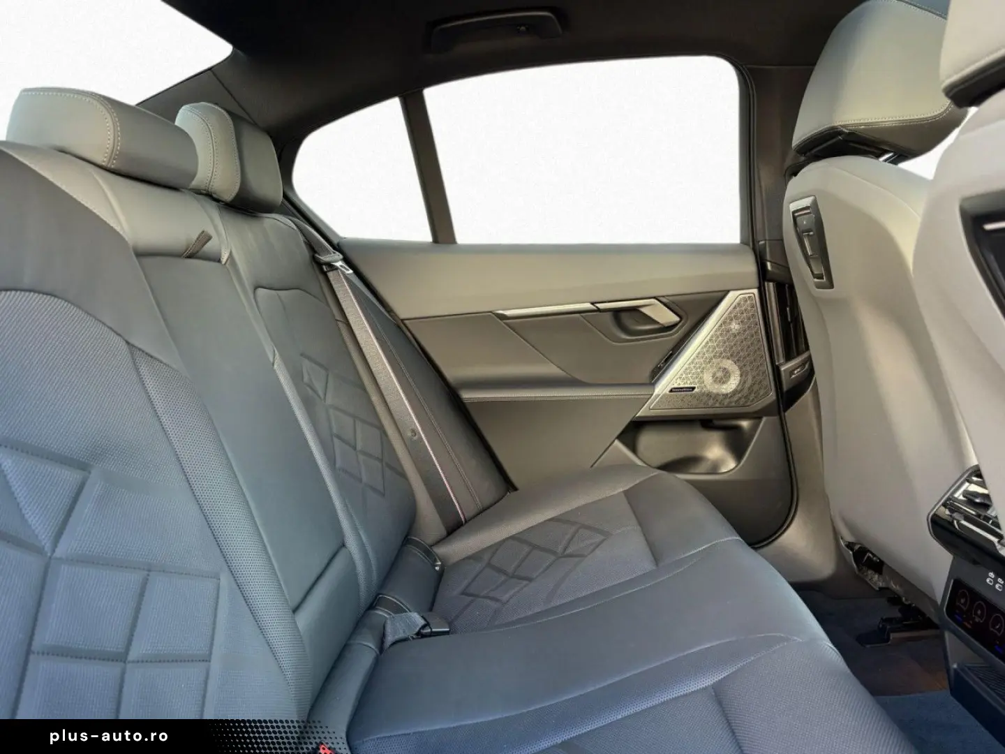 BMW 550e xDrive M Sport Pro DA PA-Prof B&W Pano 21