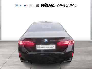 BMW 550e xDrive M SPORT LC PROF LEDER PANO ALARM  HI