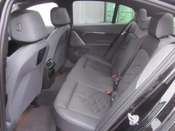 BMW 550e xDrive M SPORT LC PROF LEDER PANO ALARM  HI