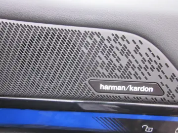 BMW 550e xDrive M SPORT LC PROF LEDER PANO ALARM  HI