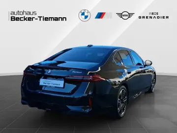 BMW 520d M Sport Pro IconicGlow DrivAss  ParkAss   S