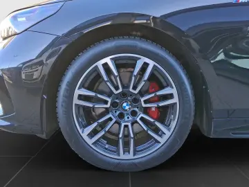 BMW 520d M Sport Pro IconicGlow DrivAss  ParkAss   S