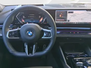 BMW 520d M Sport Pro IconicGlow DrivAss  ParkAss   S