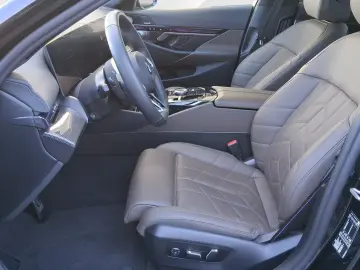 BMW 520d M Sport Pro IconicGlow DrivAss  ParkAss   S