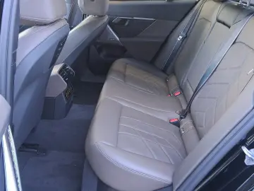 BMW 520d M Sport Pro IconicGlow DrivAss  ParkAss   S