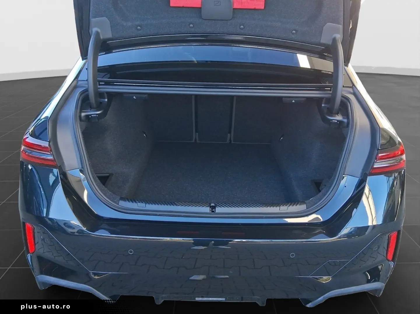 BMW 520d M Sport Pro IconicGlow DrivAss  ParkAss   S