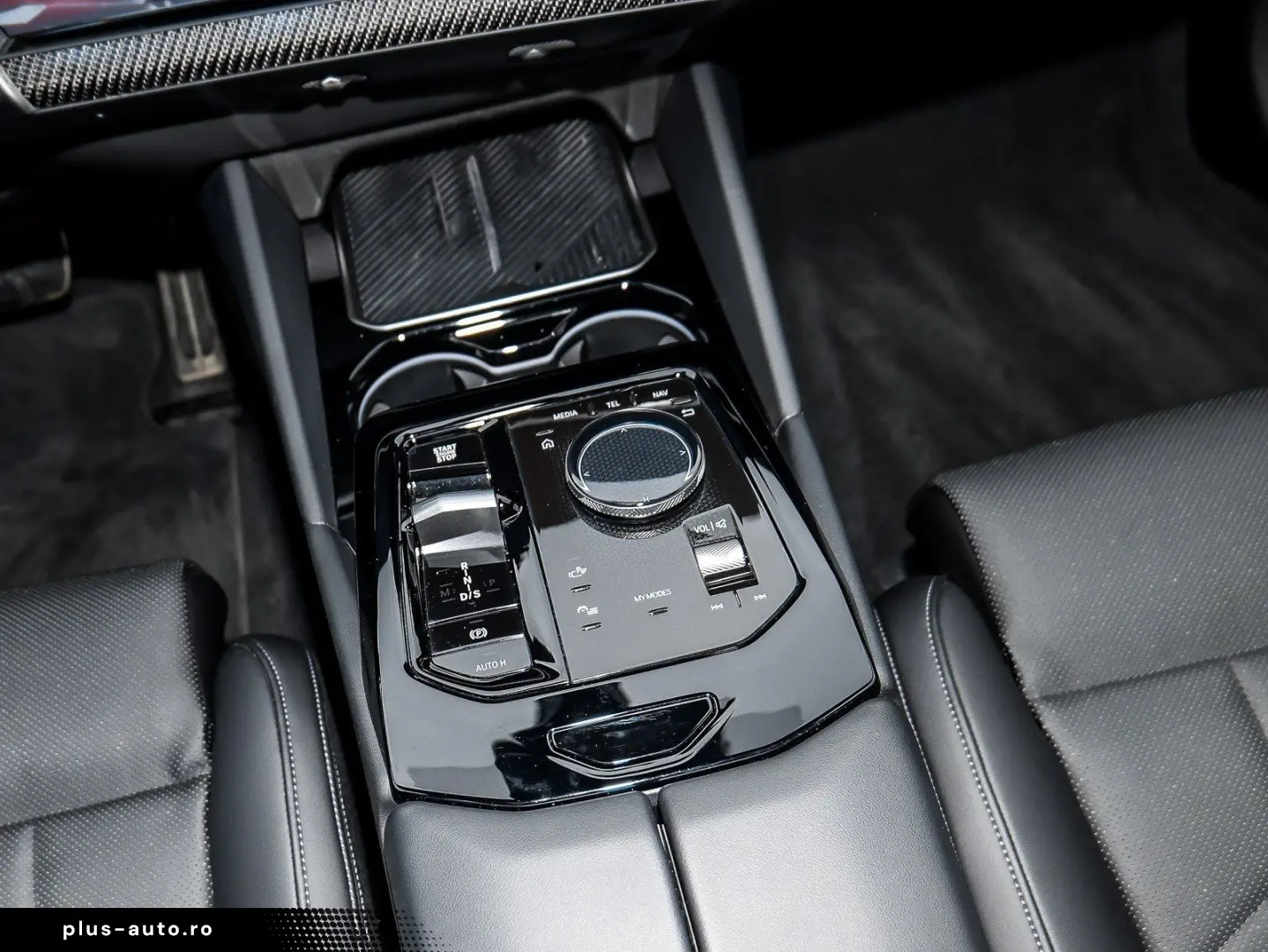 BMW 520d Limousine M Sport AHK HuD Pano DA  H K LED