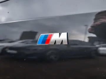 BMW 520d Limousine M Sport AHK HuD Pano DA  H K LED