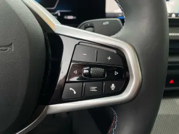 BMW i4 M50 xDrive M Sport Pro    AHK H&K HUD 360