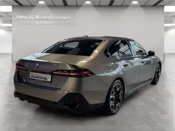 BMW 520d Limousine M Sport Standheizung AHK Kamera